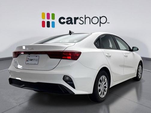 2022 Kia Forte FE