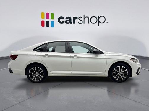 Pure White 2025 Volkswagen Jetta 1.5T Sport
