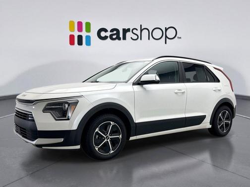 Snow White Pearl 2023 Kia Niro EX