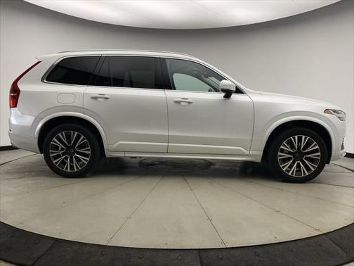 2020 Volvo XC90 T5 Momentum