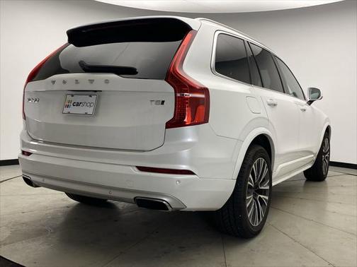 2020 Volvo XC90 T5 Momentum