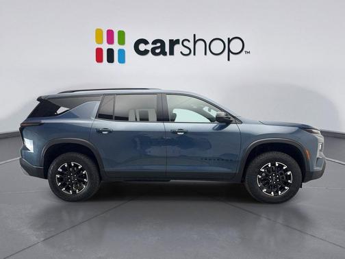 Lakeshore Blue Metallic 2024 Chevrolet Traverse AWD Z71