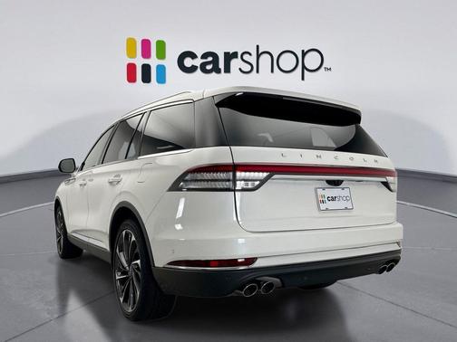 Pristine White Metallic Tri-Coat 2023 Lincoln Aviator Reserve AWD