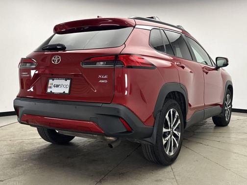 2024 Toyota Corolla Cross XLE
