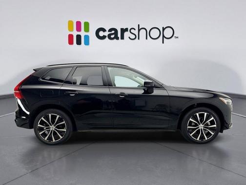 Onyx Black 2025 Volvo XC60 B5 Plus