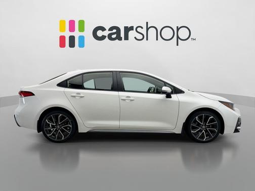 White 2022 Toyota Corolla SE