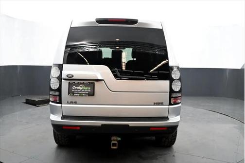 2016 Land Rover LR4 Base