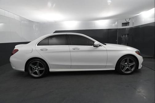 2017 Mercedes-Benz C-Class C 300 4MATIC Luxury