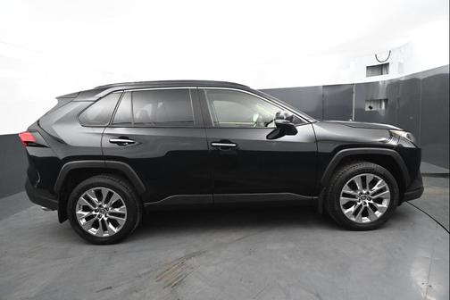 2020 Toyota RAV4 Limited