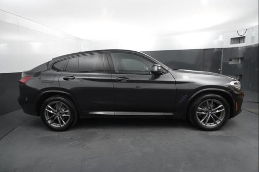 2021 BMW X4 xDrive30i