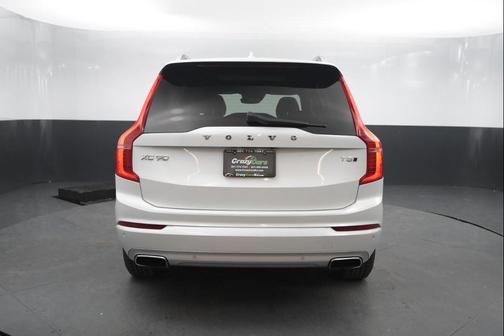 2017 Volvo XC90 T5 Momentum
