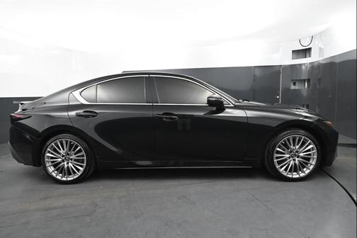 2022 Lexus IS 300 Base