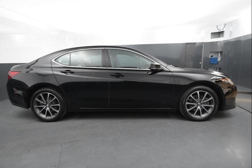 2017 Acura TLX V6 w/Advance Package