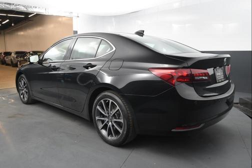 2017 Acura TLX V6 w/Advance Package