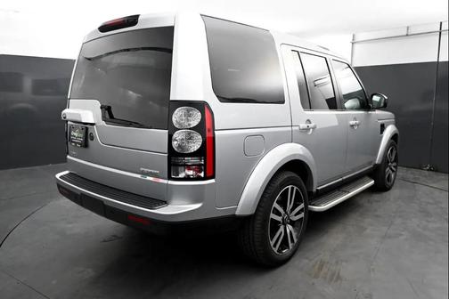 2016 Land Rover LR4 Base