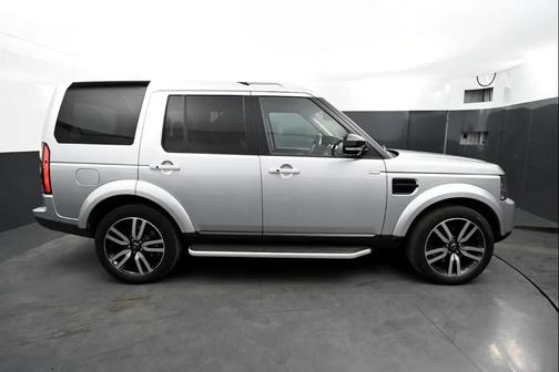 2016 Land Rover LR4 Base