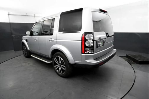 2016 Land Rover LR4 Base