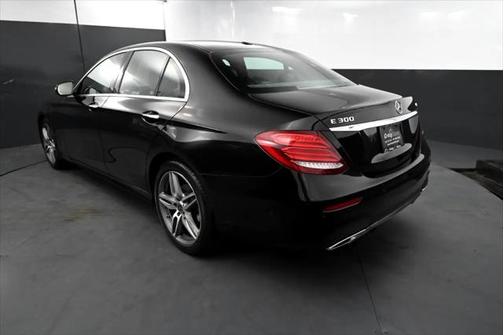 2017 Mercedes-Benz E-Class 4MATIC