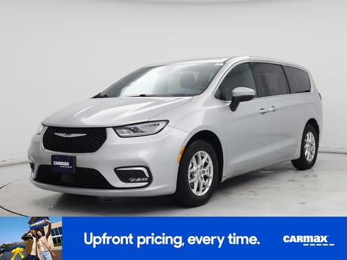 2023 Chrysler Pacifica Touring