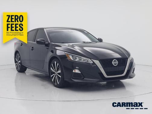 Black 2021 Nissan Altima SR