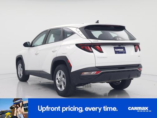 White 2023 Hyundai TUCSON SE
