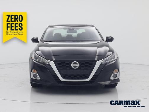 Black 2019 Nissan Altima Platinum