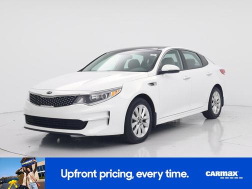 White 2018 Kia Optima EX