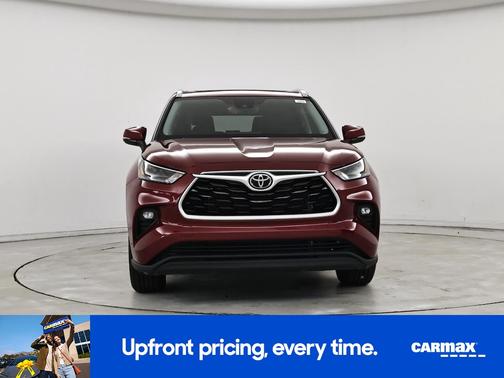 Red 2023 Toyota Highlander XLE