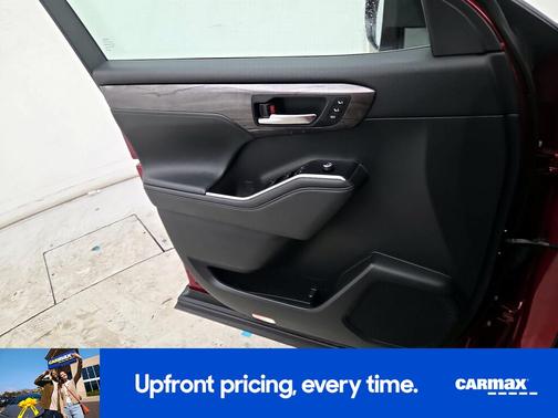 2022 Toyota Highlander Platinum