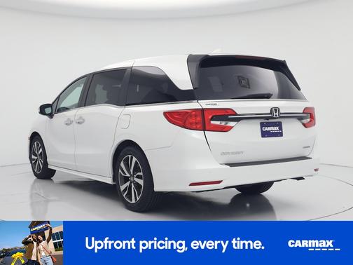 White 2023 Honda Odyssey Touring