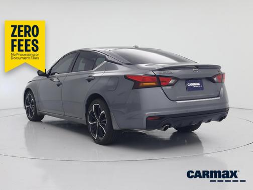 Gray 2023 Nissan Altima SR