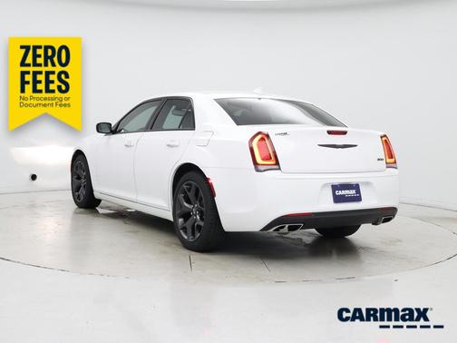 White 2023 Chrysler 300 Touring