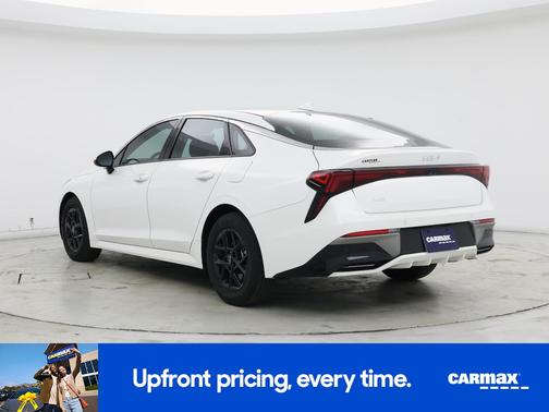 White 2025 Kia K5 LXS