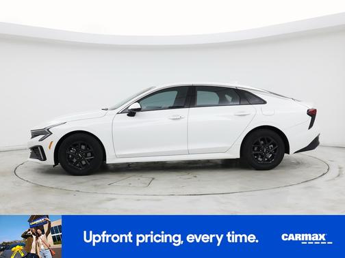 White 2025 Kia K5 LXS