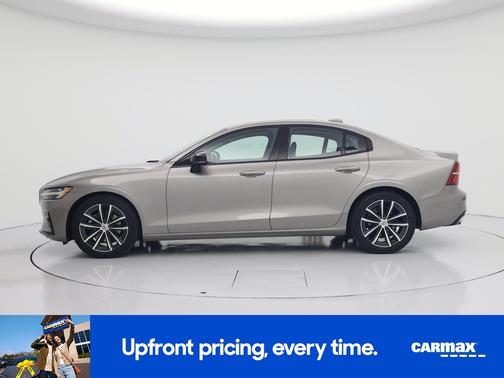 Gray 2021 Volvo S60 T5 Momentum