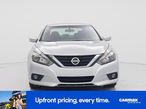 Silver 2016 Nissan Altima SR