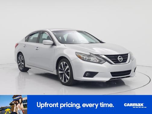 Silver 2016 Nissan Altima SR