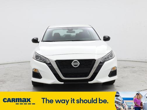 2022 Nissan Altima SR