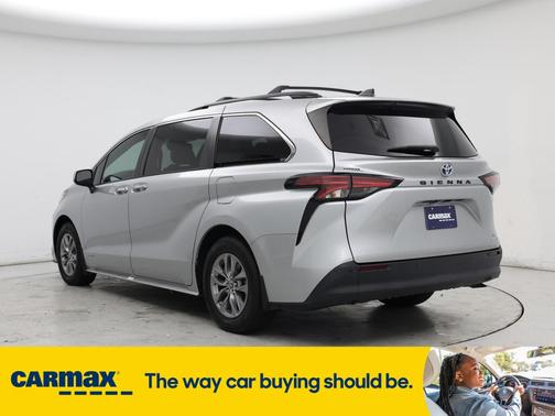 2021 Toyota Sienna XLE