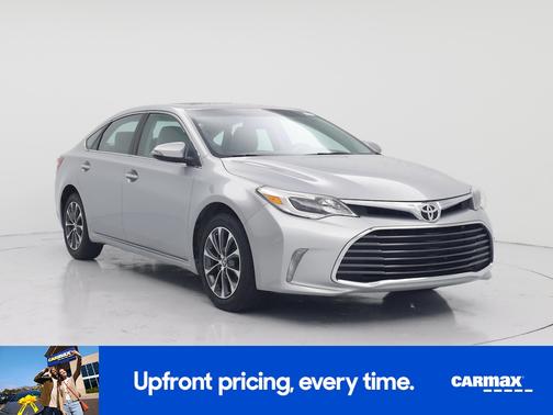 Silver 2016 Toyota Avalon XLE Premium