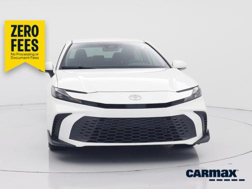 White 2025 Toyota Camry SE