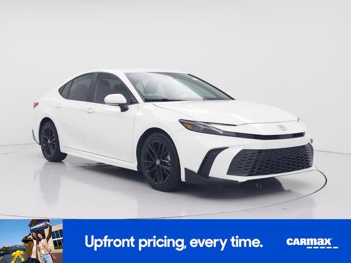 White 2025 Toyota Camry SE