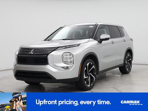 2022 Mitsubishi Outlander ES