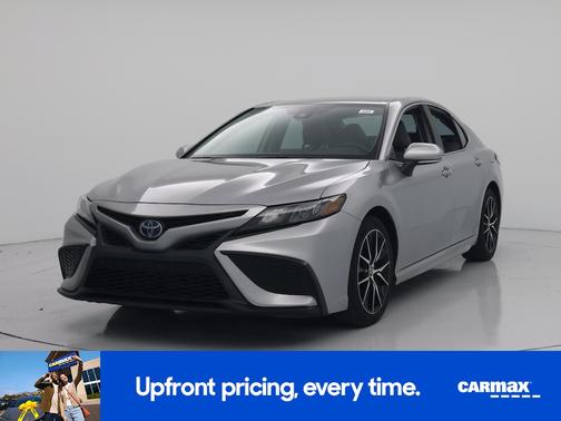 Silver 2022 Toyota Camry Hybrid SE