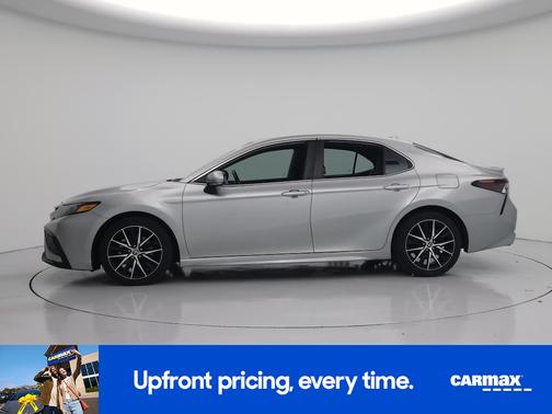 Silver 2022 Toyota Camry Hybrid SE