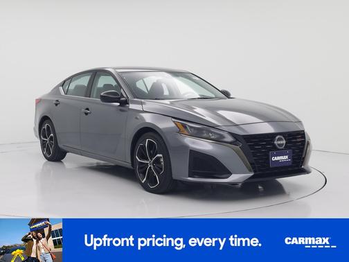 Gray 2023 Nissan Altima SR