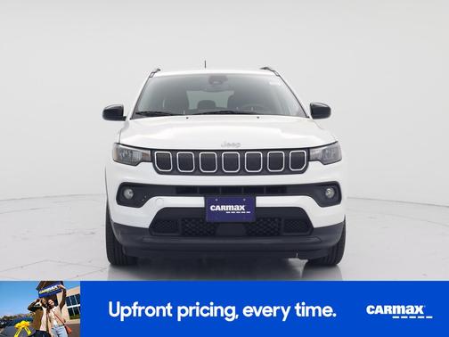 White 2022 Jeep Compass Latitude