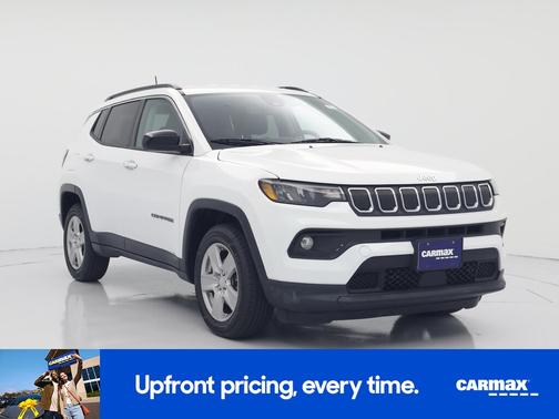 White 2022 Jeep Compass Latitude