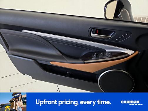 Pearl 2023 Lexus RC 350