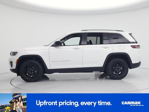 White 2023 Jeep Grand Cherokee Laredo